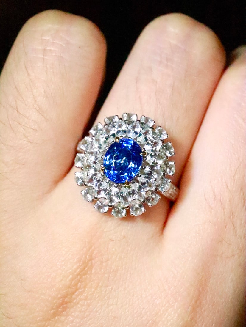 18K Gold Blue Sapphire Ring - 5