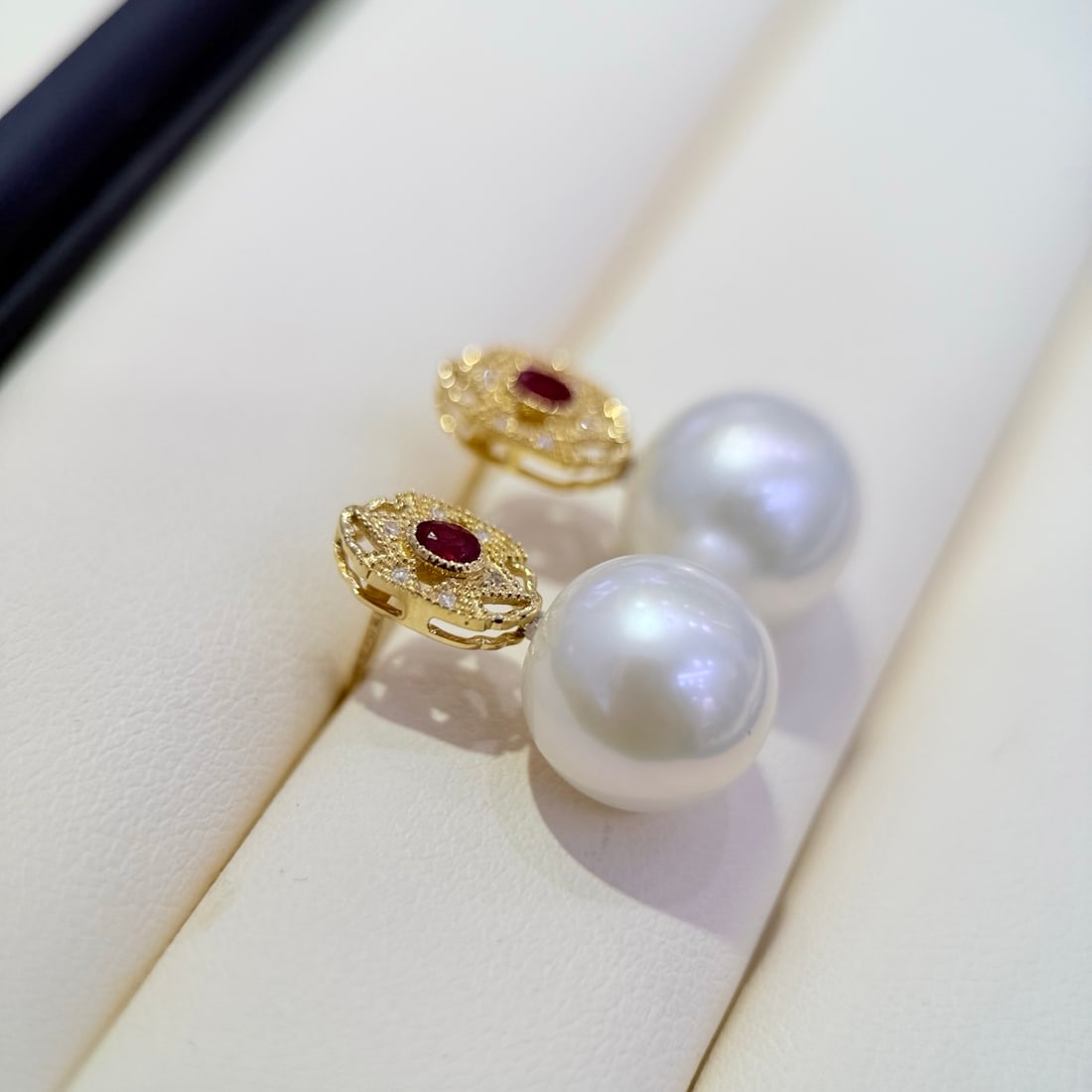 18K Gold Natural Ruby Earrings - 3