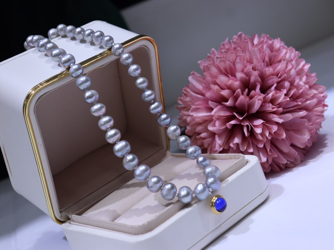Gray Pearl Necklace - 7