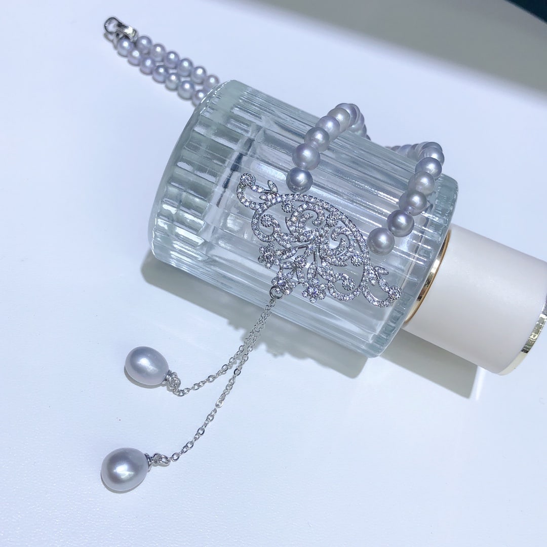 Gray Freshwater Pearl Necklace - 6