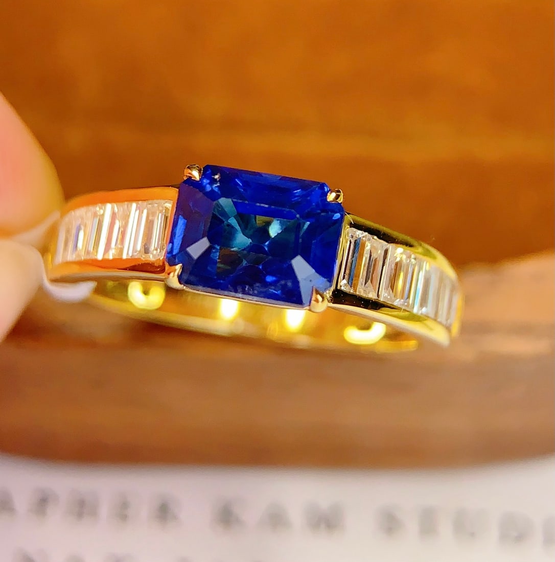 18K Gold Natural Sapphire Ring - 5