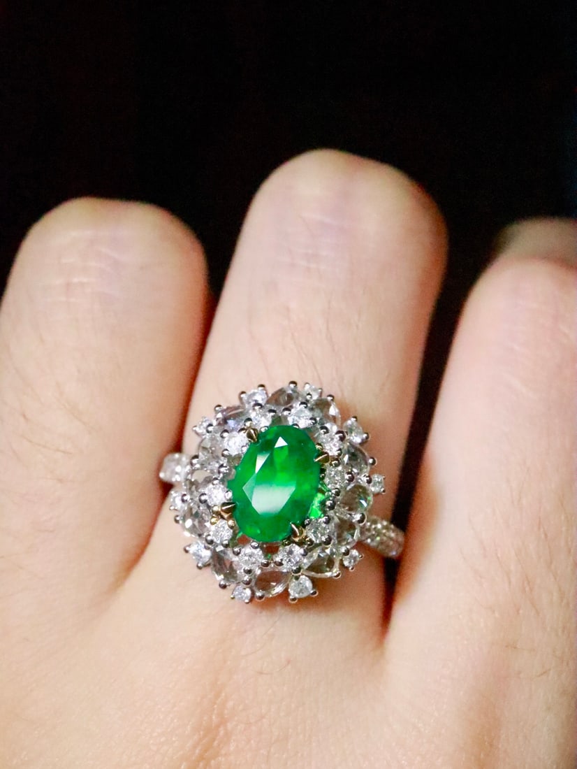 18K Gold Emerald Ring - 5
