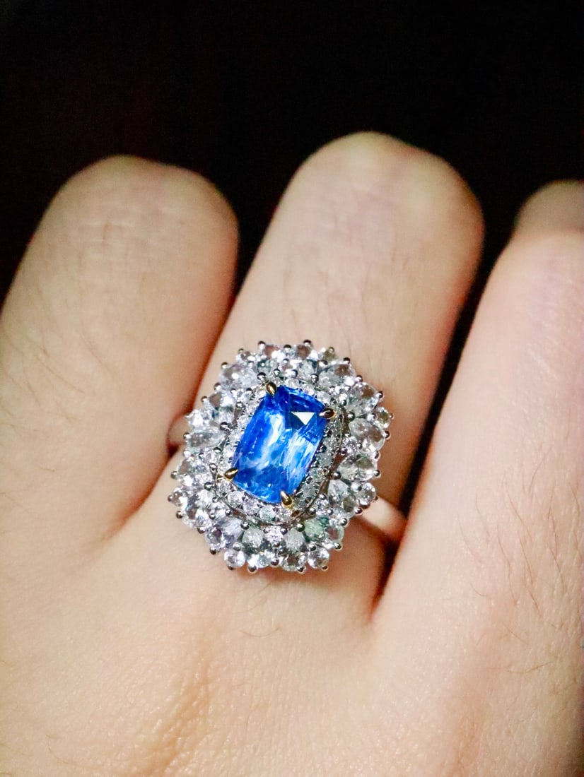 18K Gold Blue Sapphire Ring - 5