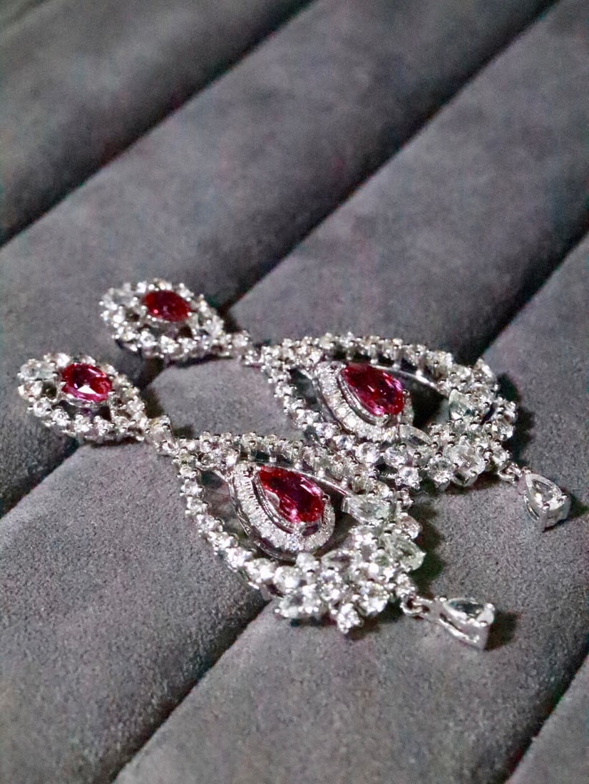 18K Gold Natural Unheated Ruby Earrings - 3