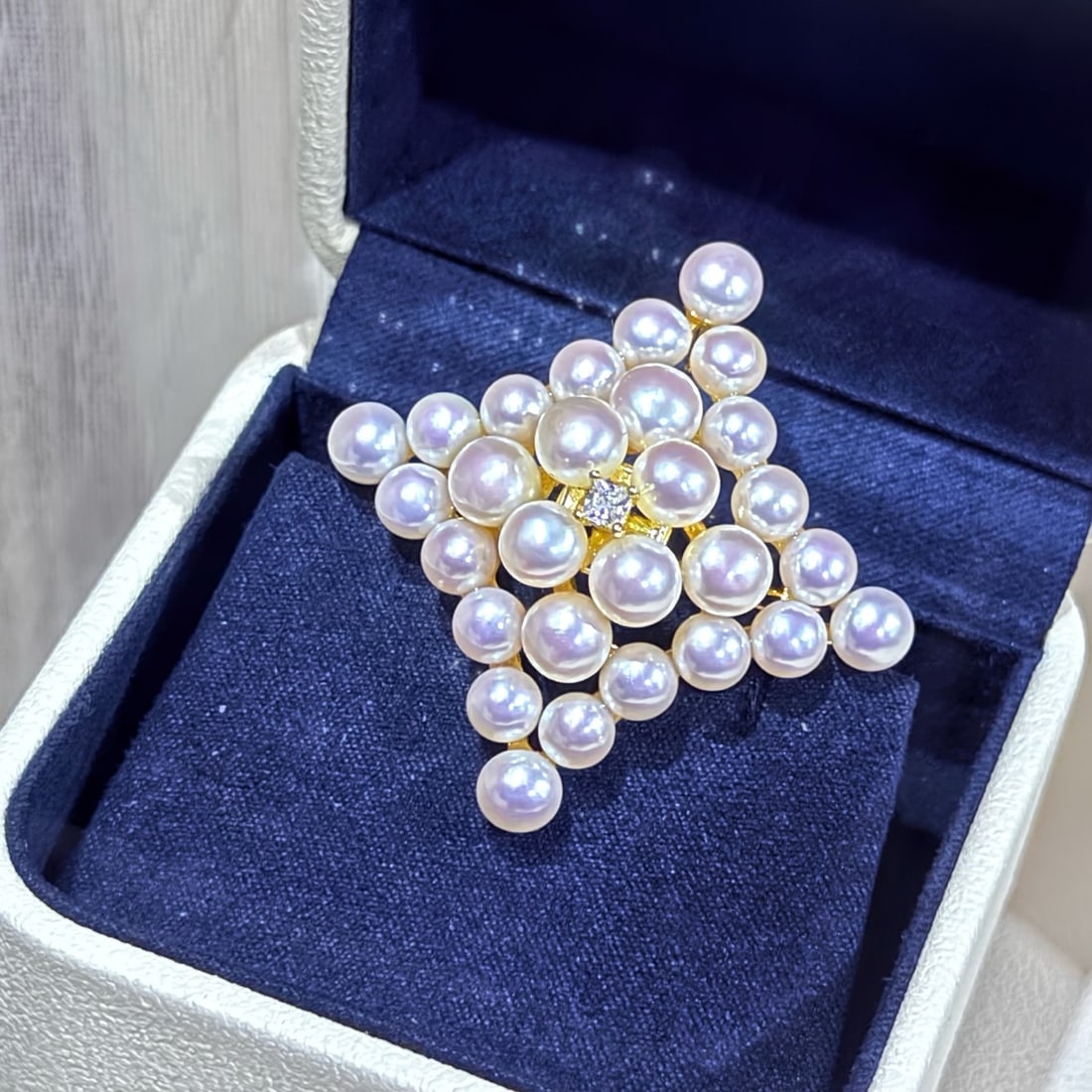High-end Natural Pearl Brooch - 5