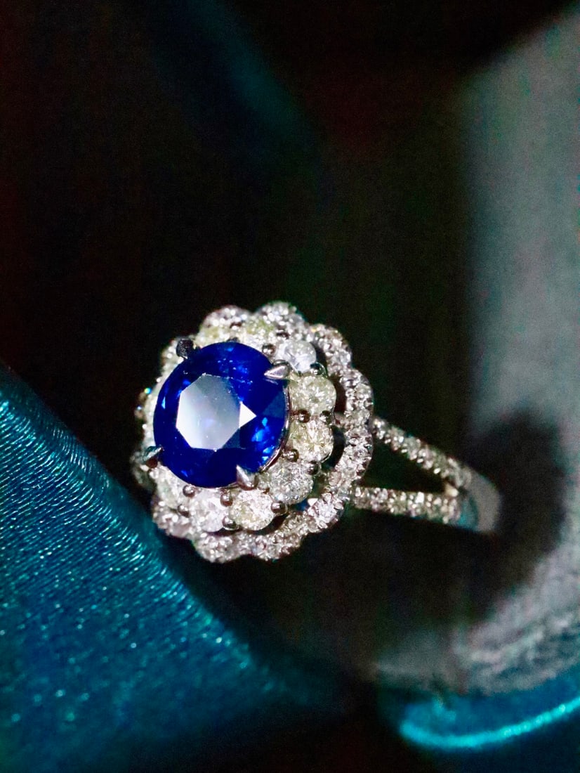 Platinum Natural Sapphire Ring - 4