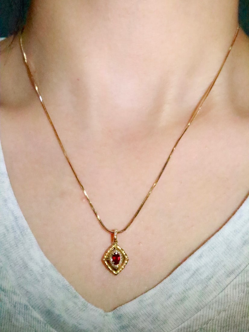 18K Gold Natural Ruby Pendant - 6