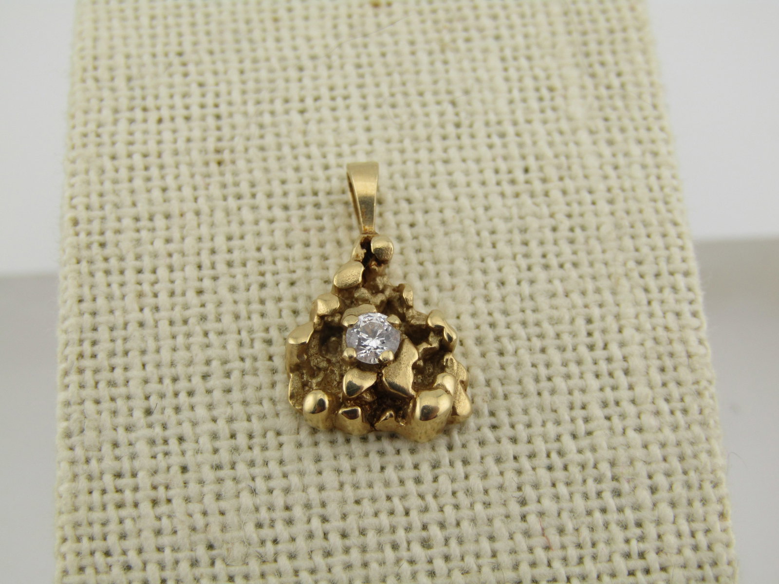 Vintage 14kt Nugget CZ Pendant. 1980's-1990's, 2.04 Grams - 2