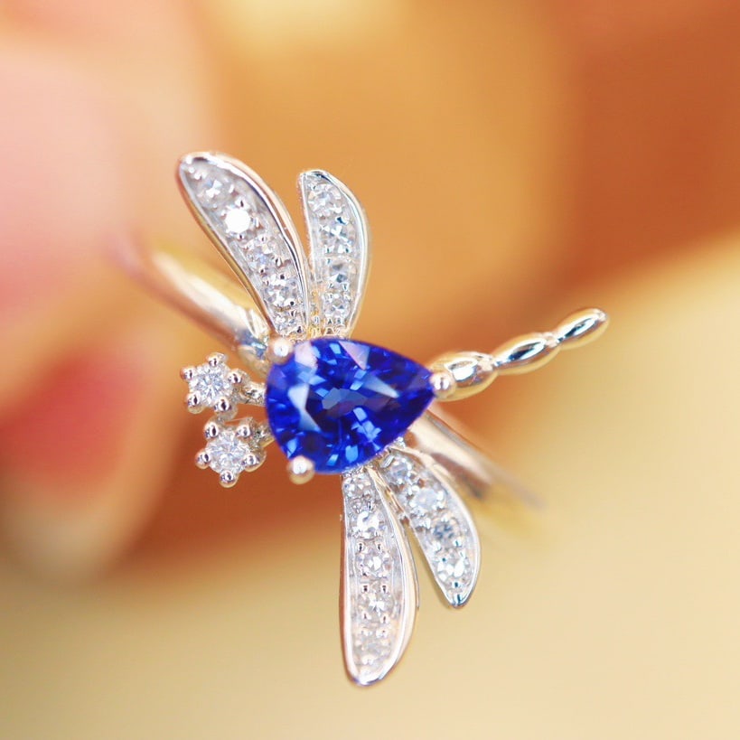14K GOLD 0.49 CTW VIVID BLUE NATURAL SAPPHIRE and DIAMOND RING - 3