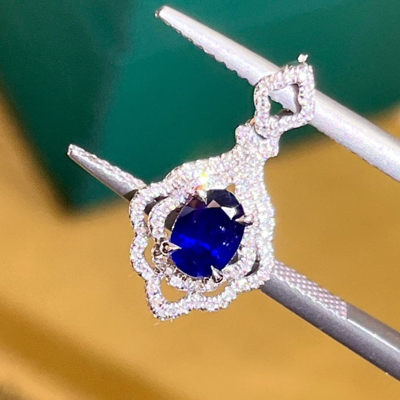 14K GOLD 0.74 CTW NATURAL SAPPHIRE and DIAMOND PENDANT - 3