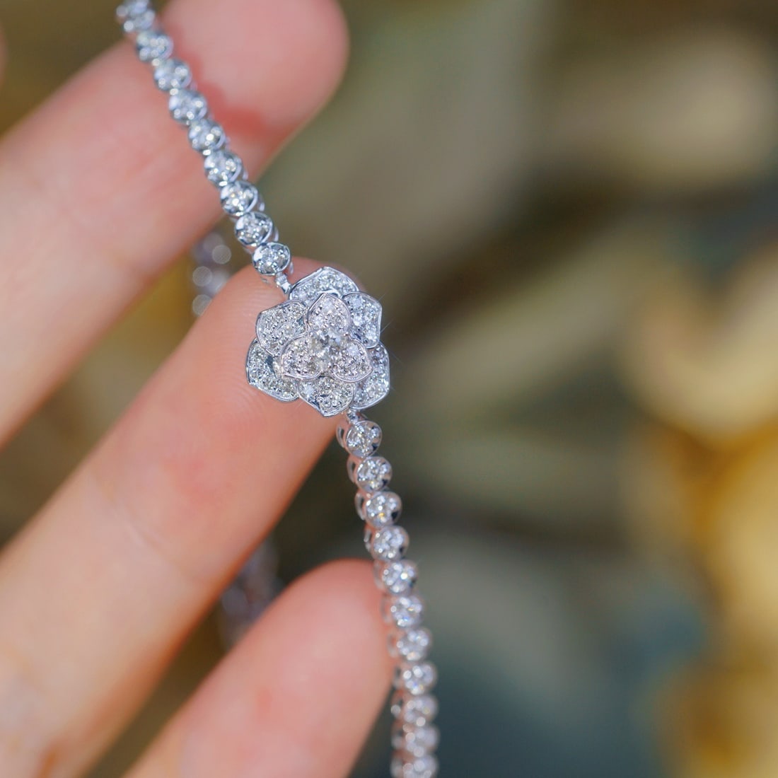 14K GOLD 0.85 CT NATURAL H DIAMOND BRACELET: Title:14K GOLD 0.85 CT NATURAL H DIAMOND BRACELET Description:Ref:230678089Gold Content:14K GoldMain Gemstone:DiamondShape:RoundCarat Weight:0.85ct Clarity Grade:VS2Color:HTreatment:NaturalCut
