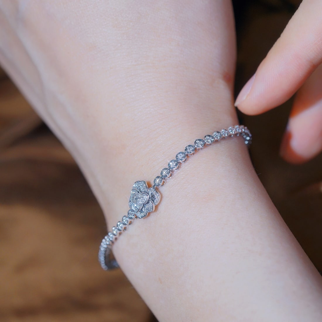14K GOLD 0.85 CT NATURAL H DIAMOND BRACELET - 3