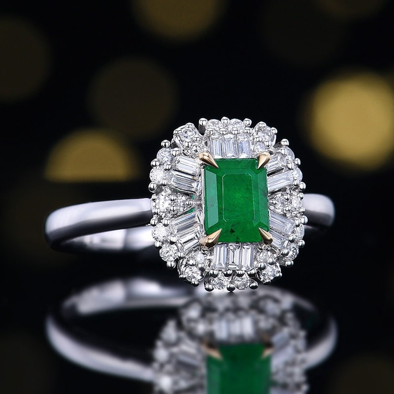 14K GOLD 0.91 CTW VIVID GREEN NATURAL EMERALD and DIAMOND RING - 3