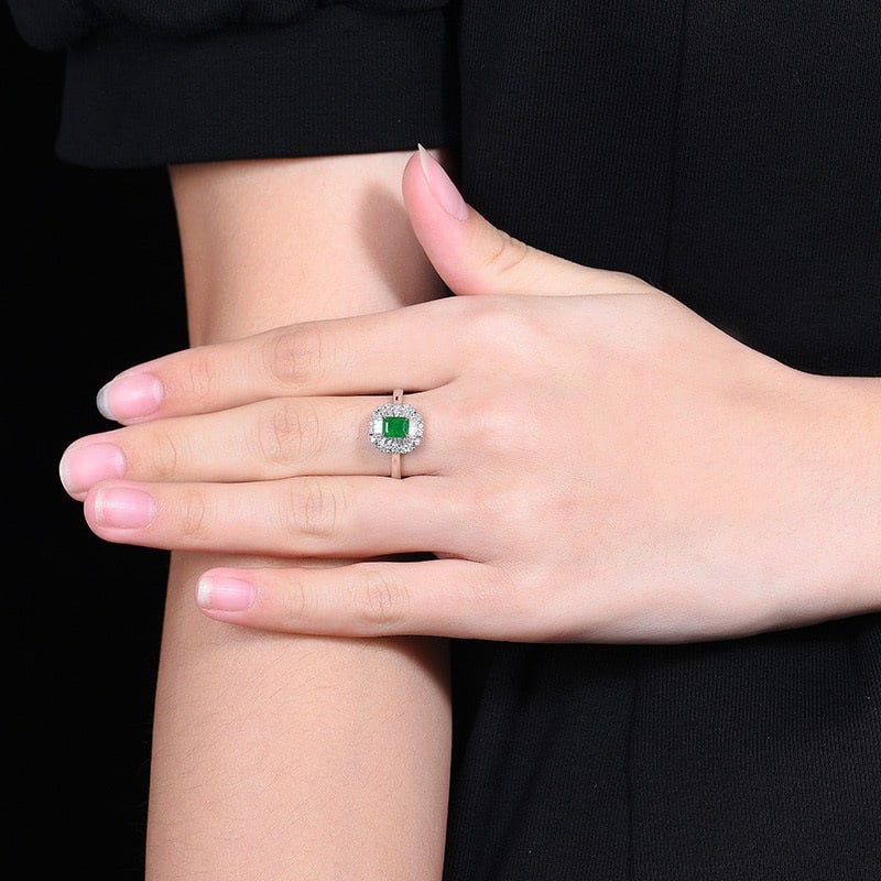 14K GOLD 0.91 CTW VIVID GREEN NATURAL EMERALD and DIAMOND RING - 7