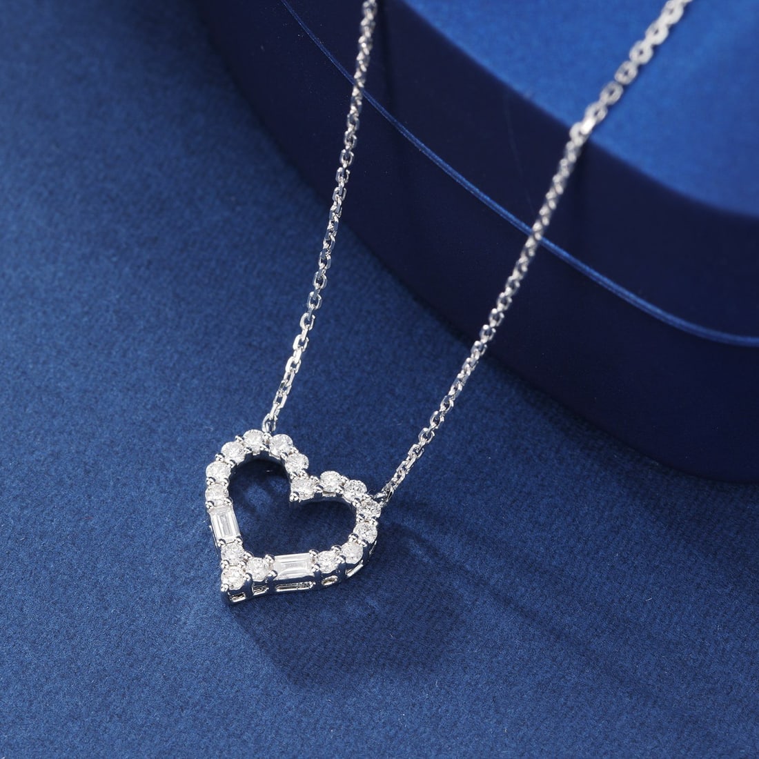 14K GOLD 0.21 CT NATURAL H DIAMOND NECKLACE - 2