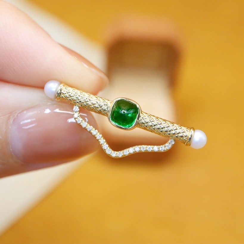 14K GOLD 0.49 CTW VIVID GREEN NATURAL EMERALD and DIAMOND BROOCH/PENDANT - 3