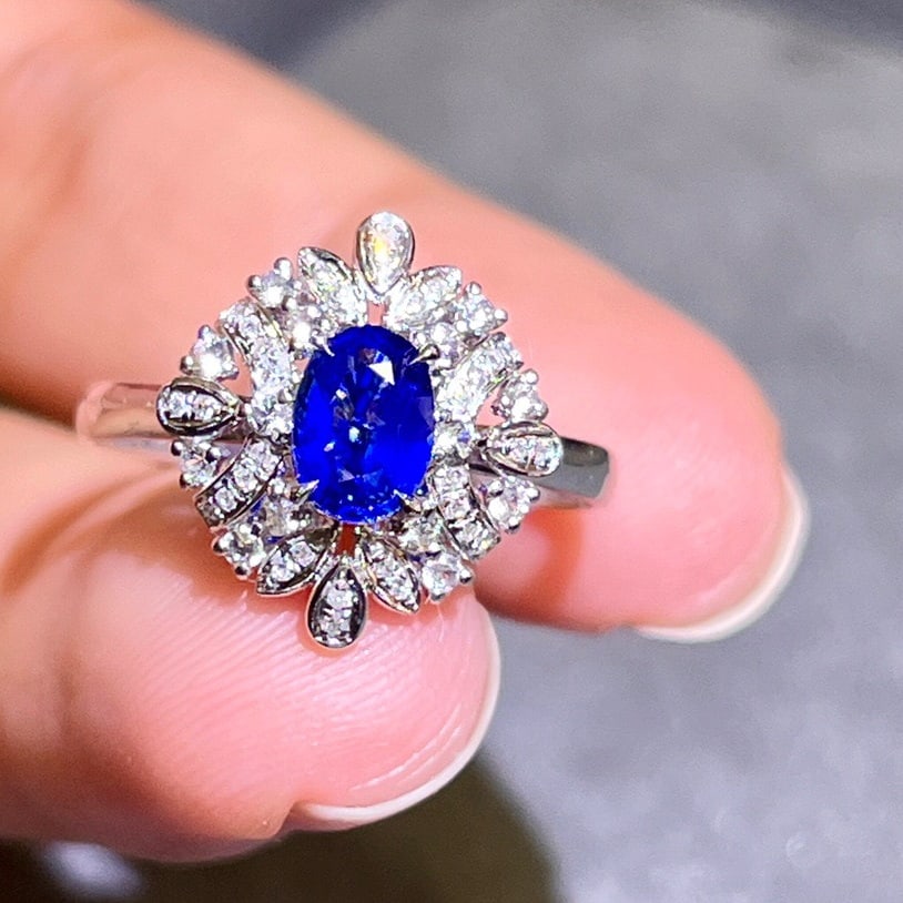 14K GOLD 0.75 CTW VIVID BLUE NATURAL SAPPHIRE and DIAMOND RING (1 of 4)