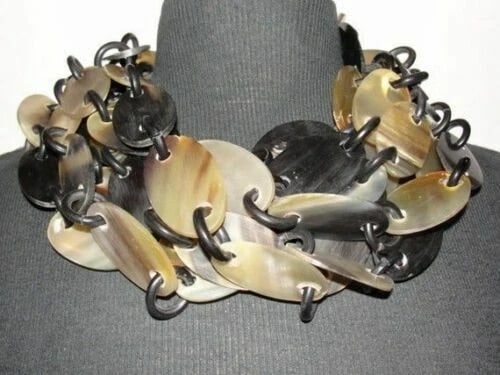 Horn of Plenty Torsade Necklace Alberto Juan (1 of 6)
