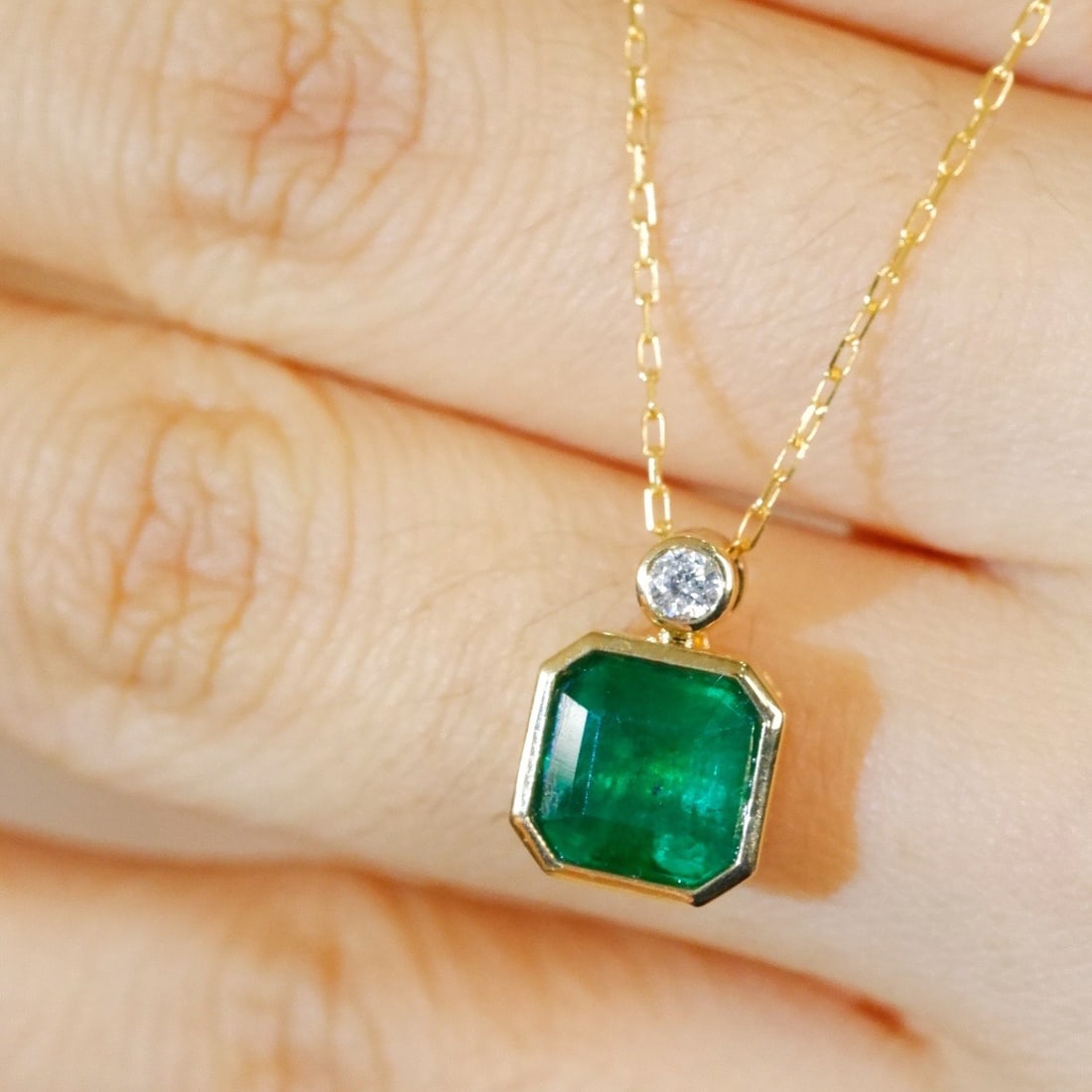 14K GOLD 1.61 CT VIVID GREEN NATURAL EMERALD and DIAMOND NECKLACE - 7