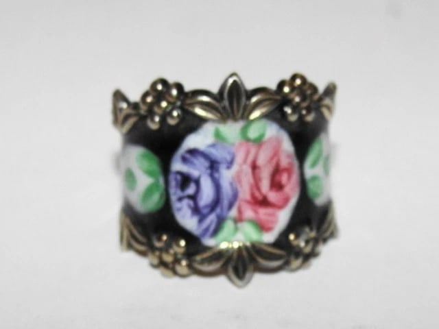 Art Deco Black Floral Enamel Ring (1 of 5)