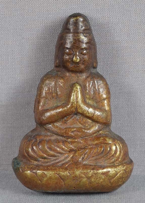 19c Japanese bronze PRAYING BUDDHA altar piece: 19th century Japanese bronze for an altar of a Buddha seated in lotus position with his hands in anjali mudra - a gesture of greeting, prayer and adoration - in front of him. Very nicely cast,