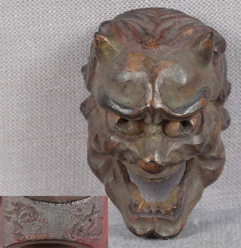 19c netsuke MASK DEMON HANNYA by RYUUN: 19th century Japanese small lacquered wood netsuke representing a theatrical mask of horned demon Hannya, its mouth wide open. Excellent intense face, great patina. Crisp detailing, nicely lacquered, 