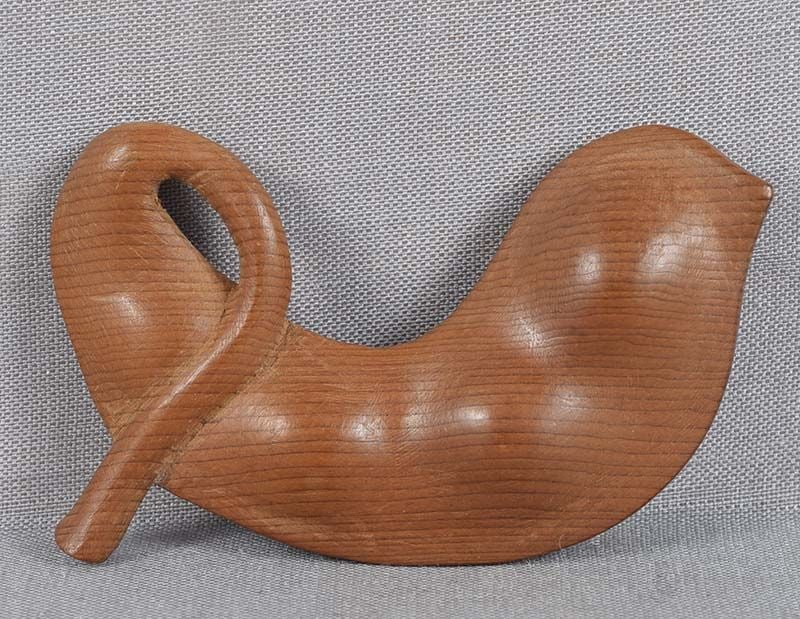 1910s HIDA school netsuke BEAN POD: 1910s (late Meiji to early Taisho) Japanese wooden netsuke carved as a bean pod, its stem forming himotoshi (cord opening. Judging by the material ichii (Japanese yew wood) and clean realistic