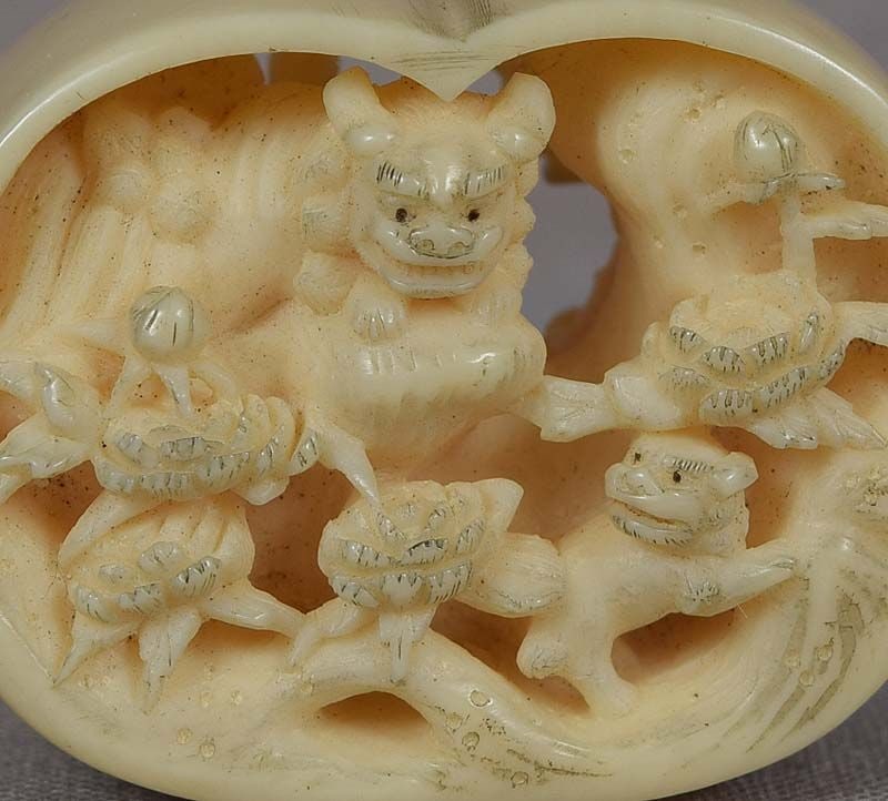 19c netsuke SHISHI FAMILY & peony by NAGAMITSU - 4