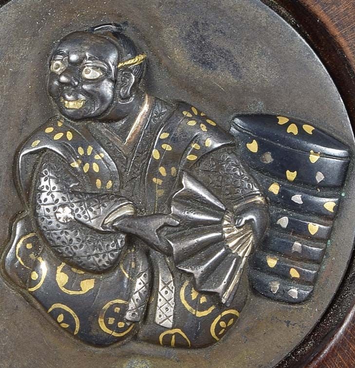 19c netsuke ACTOR with boxes by MINGYOKU - 2