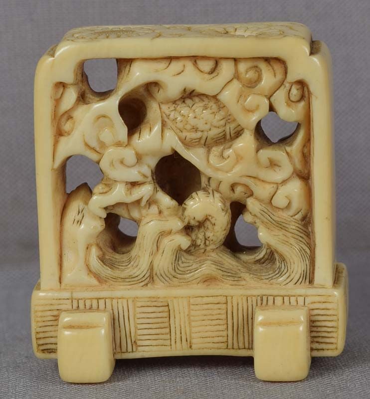 19c netsuke DRAGON SCREEN - 3