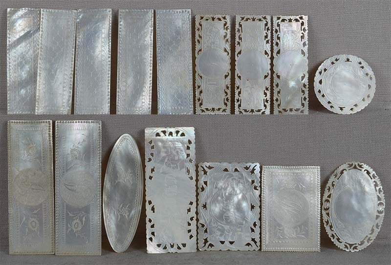 16 mother of pearl 19c Chinese export LOO CHIPS / COUNTERS - 2
