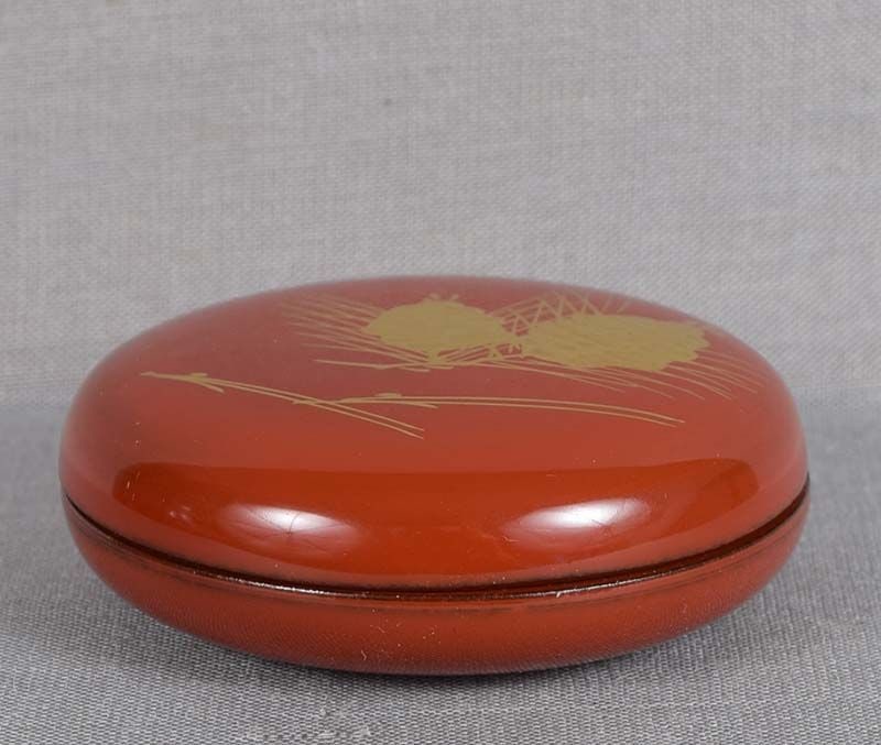 Taisho period Japanese lacquer tea ceremony KOGO pine cones - 4
