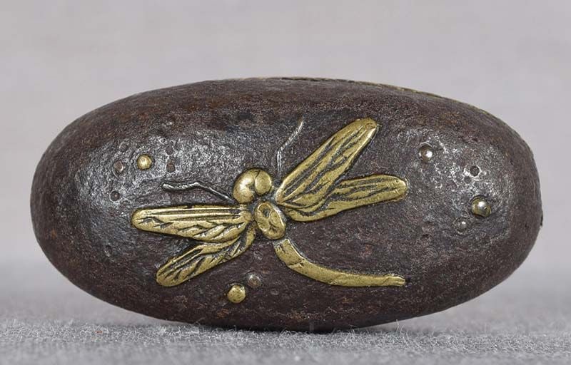 18c Japanese sword KASHIRA DRAGONFLY (1 of 5)