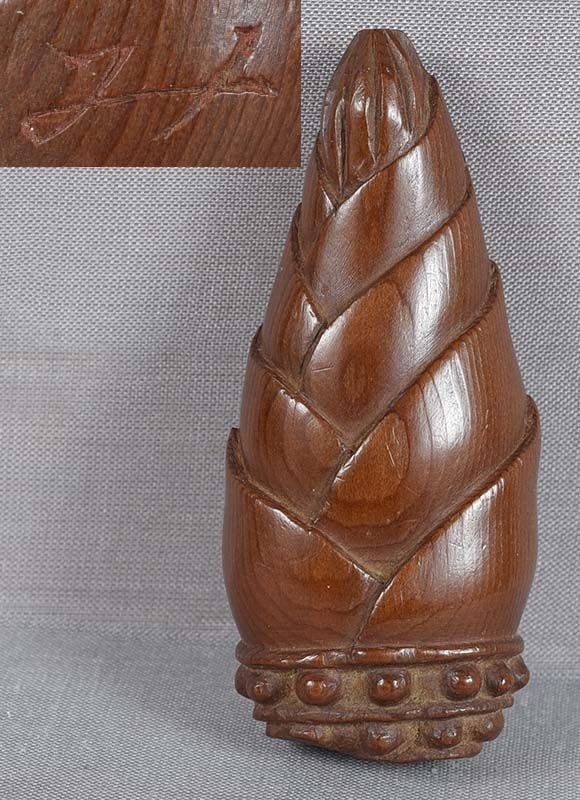 Meiji / Taisho netsuke BAMBOO SHOOT signed / inscribed: Late Meiji to early Taisho (1910s) wooden netsuke of a bamboo shoot. Excellent realistic carving utilizing texture and natural growth lines of the material (ichii - Japanese yew wood) to represent