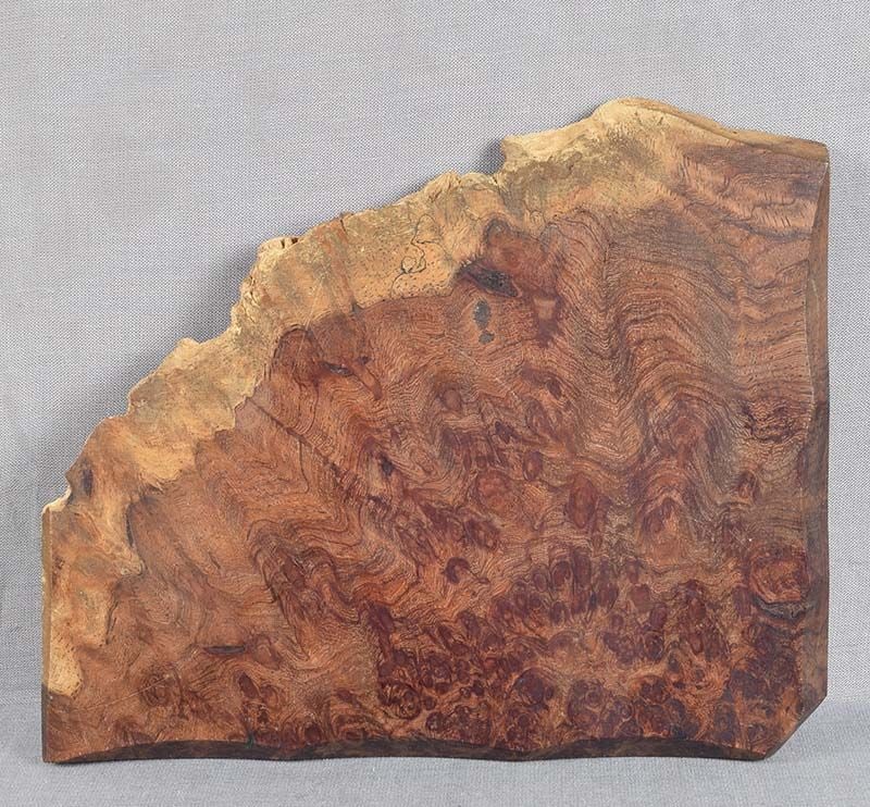 1900s Japanese BURLWOOD STAND tea ceremony display: 1900-1920s (late Meiji - early Taisho) Japanese burlwood stand with live edge and two sides with wave shaped edges, to be used for placing small objects during tea ceremony or display of okimono.