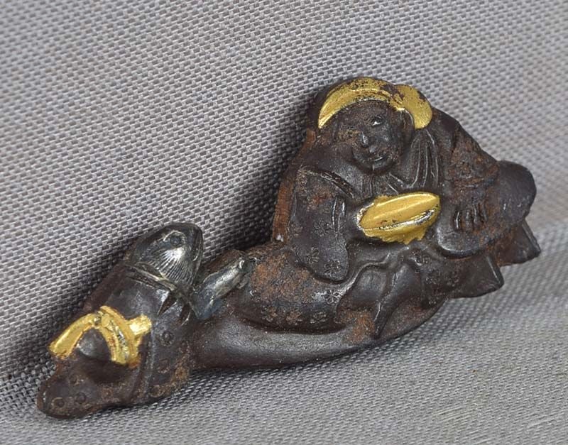 19c Japanese iron MAE-KANAGU pouch clasp TONGUE CUT SPARROW - 2