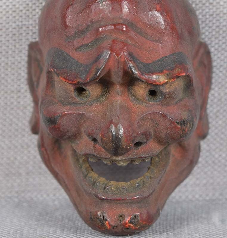 19c netsuke MASK DISTRESSED MAN by RYUUN - 3