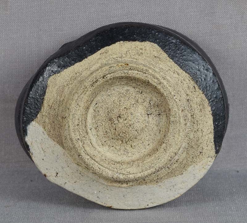 19c Kuro ORIBE SAKE CUP guinomi / yunomi kutsugata shape - 6