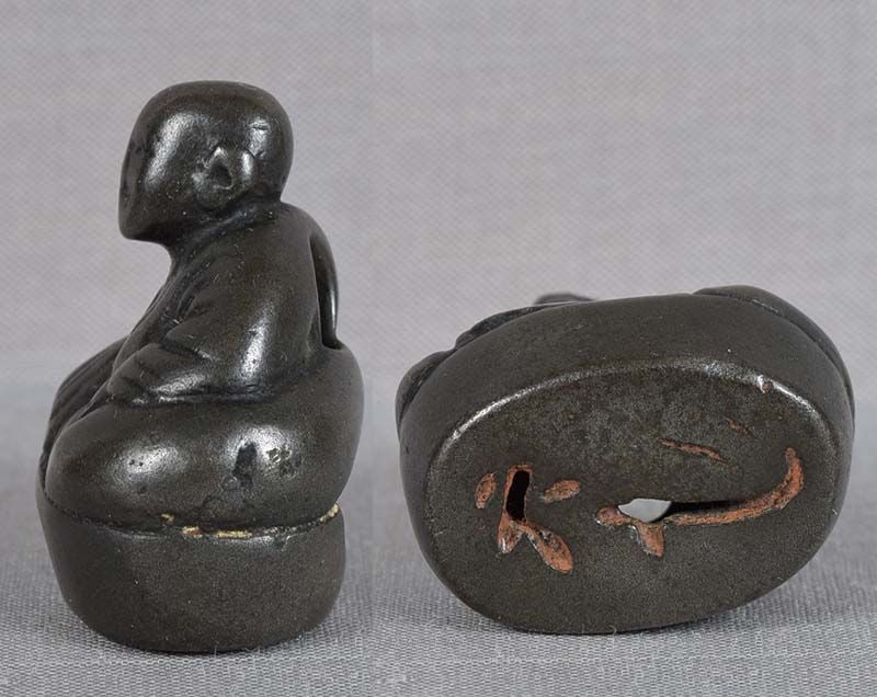 19c bronze netsuke MONK by ROKUSHIN - 4