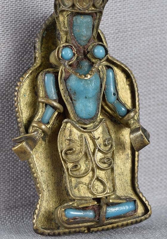 Vintage Tibetan PIN Boddhisattva Amitabha brass & turquoise glass - 4