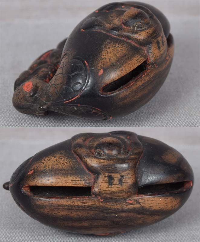 19c netsuke MONK asleep in Buddhist gong - 2