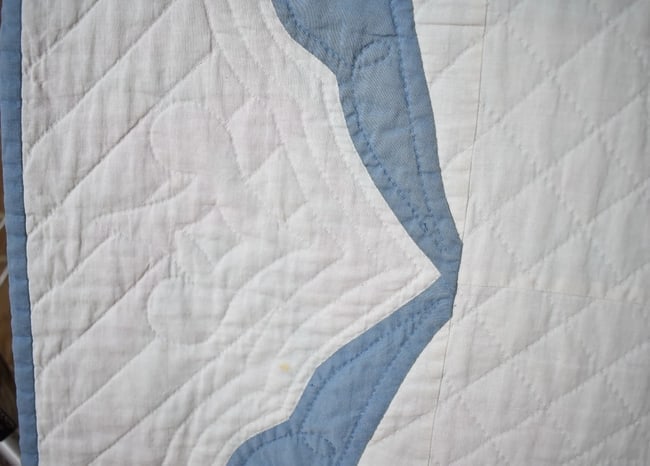 Blue & White Pineapple Applique Quilt - 6