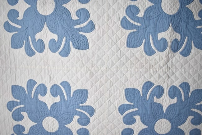 Blue & White Pineapple Applique Quilt - 7