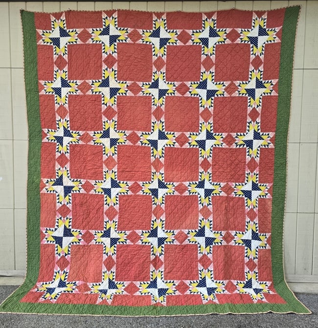 New York State feathered star quilt (1 of 4)