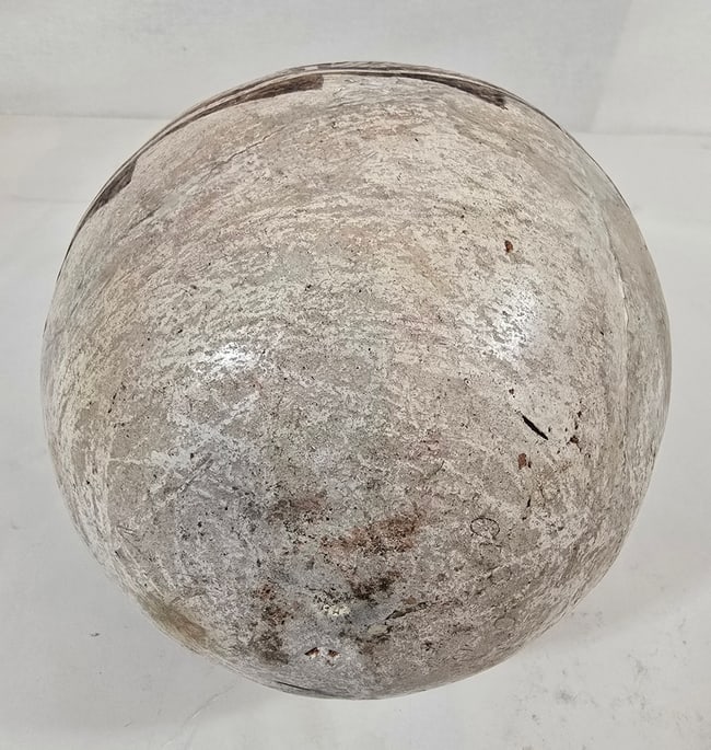 Isleta Pueblo pottery jar - 2