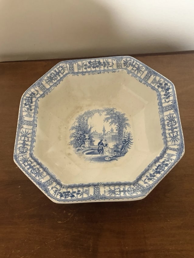 Bower Staffordshire Covered Vegetable Dish - 2