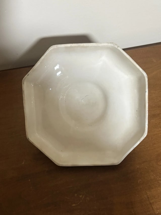 Bower Staffordshire Covered Vegetable Dish - 5