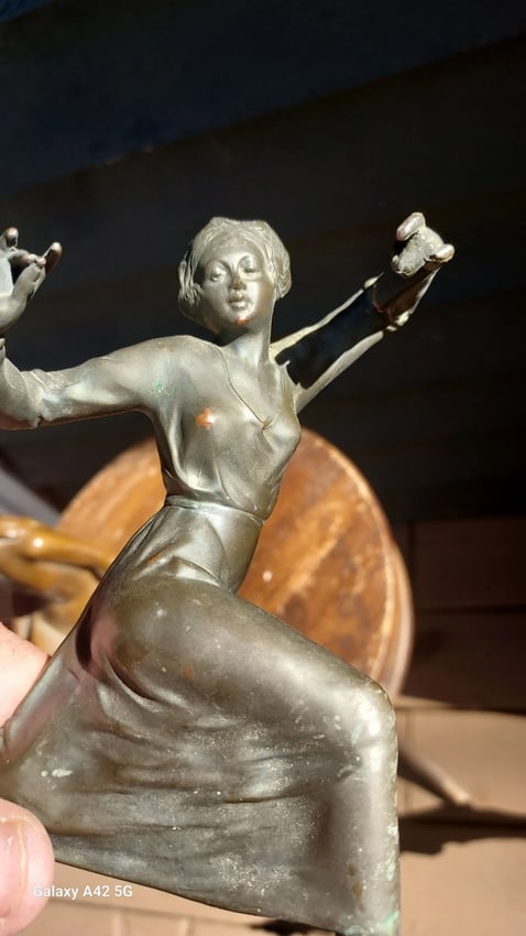 Bronze Copper Dancing Flapper 1920 Antique: Fantastic looking piece in excellent condition. Great detail and dates to 1920. Measures 9" tall. . Shipping includes insurance. Shipping: Domestic: Flat-rate of $20.00 to anywhere within the