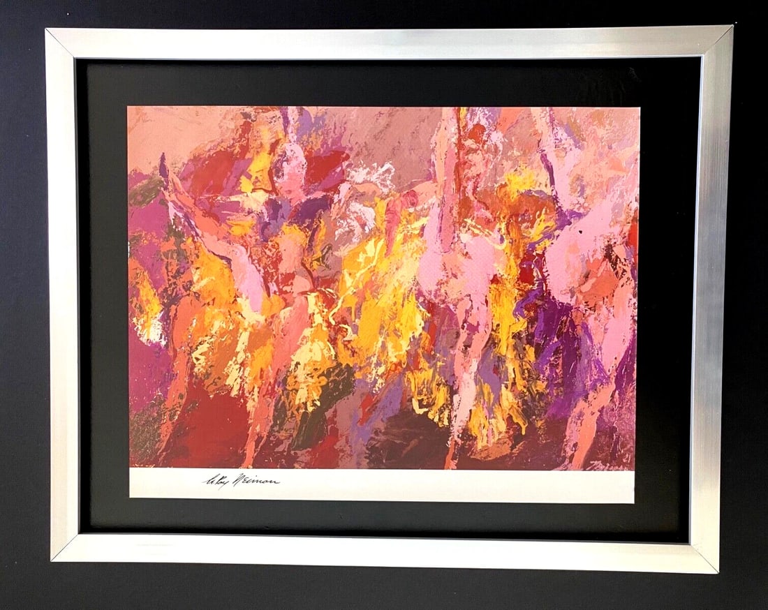 LEROY NEIMAN + SKETCHBOOK DRAWING PARIS + CIRCA 1970'S + SIGNED PRINT FRAMED $: We have for Sale this LEROY NEIMAN AWESOME 1971 PRINT OF SKETCH ON PAPER " PARIS " FACSIMILE SIGNED IN INK FULL OF COLOR PRINT SIZE OF THE PRINT: 10 X 8 in FRAME COVERS AN AREA OF 15 X 11 in MOUNTED A