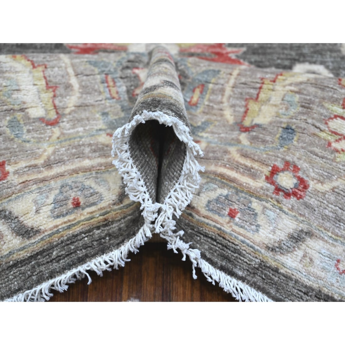 Abbey Black Hand Knotted Wool Fine Aryana Heris Design Oriental Rug - 5